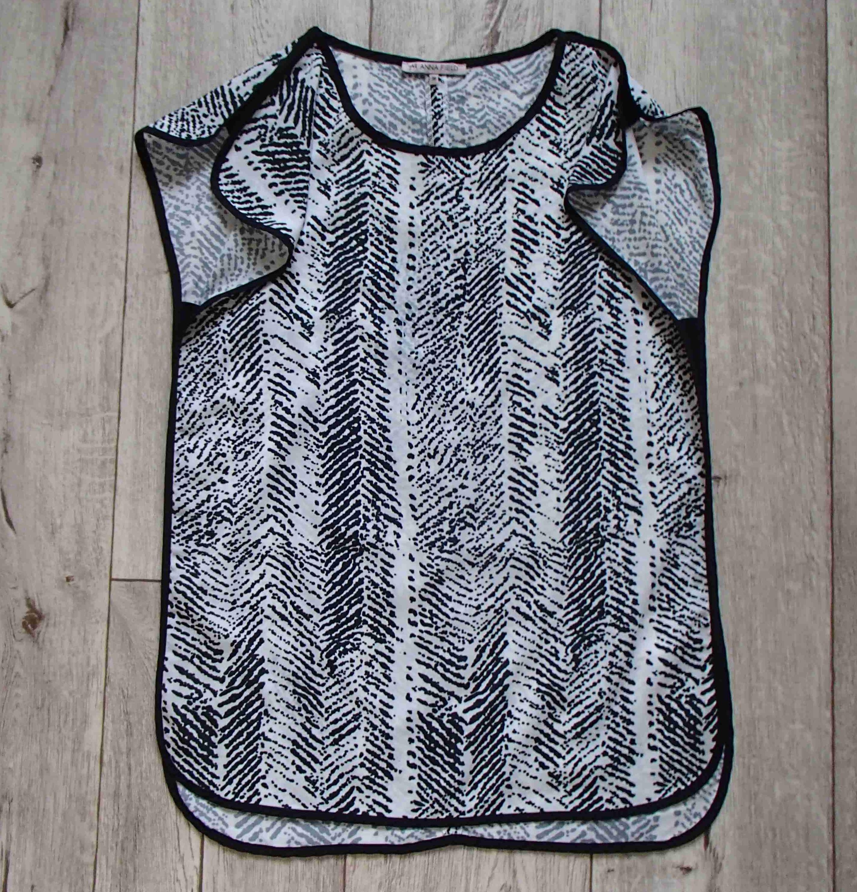 картинка Нарядная удлиненная блузка, идеал от интернет-магазина детской и женской одежды секонд хенд, а также товаров для женщин и детей Odewashka.by