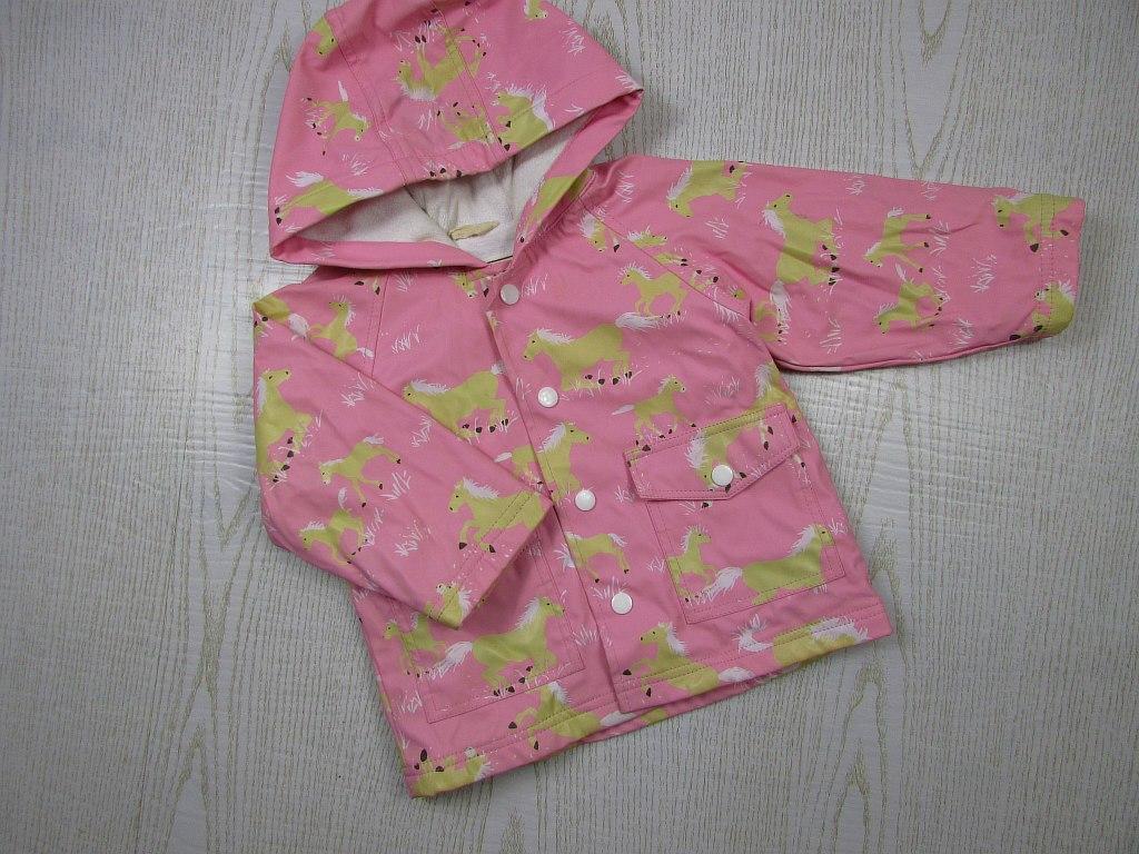 картинка Непромокаемая куртка на махровой подкладке от интернет-магазина детской и женской одежды секонд хенд, а также товаров для женщин и детей Odewashka.by